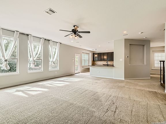 5th image of 346 Chloe Heights