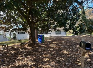 419 Colchester Dr, Stone Mountain, GA 30088