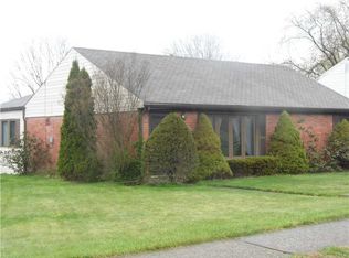 112 Larry St, Aliquippa, PA 15001