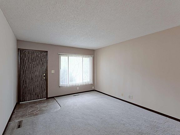 3rd image of 5509 S 42nd Street Ct