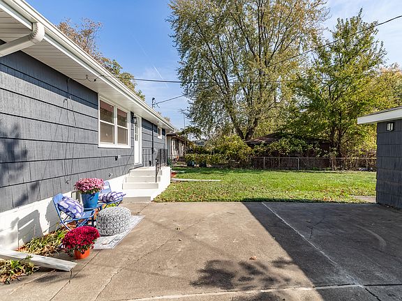 5th image of 3418 Laverne Dr