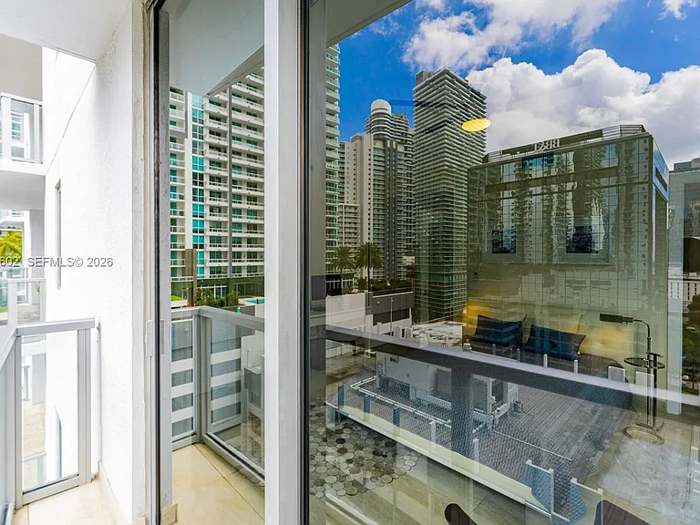 1060 Brickell Ave #1507 — Photo 37