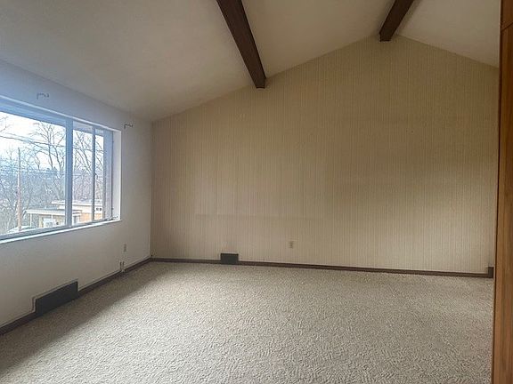 3rd image of 125 Woodgate Rd