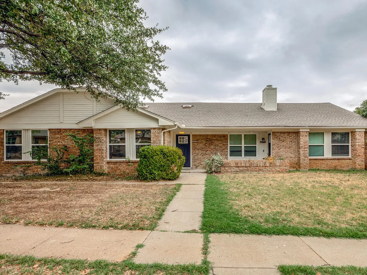 3 bed, 1250 sqft, $2,350 — Photo 1
