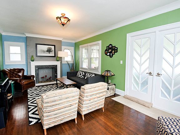 3rd image of 3556 Carrollton Ave
