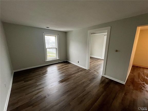 5th image of 1114 Spring St