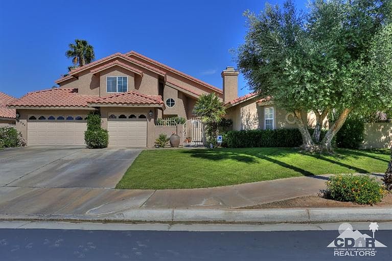 2nd image of 39084 Palace Dr