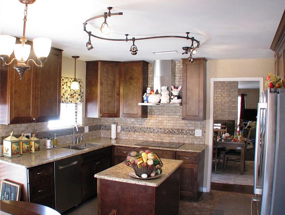 1st image of 2020 Willowwood St