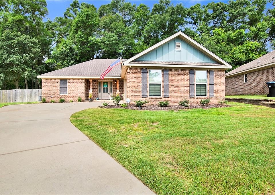 1st image of 2202 Wolf Branch Dr S