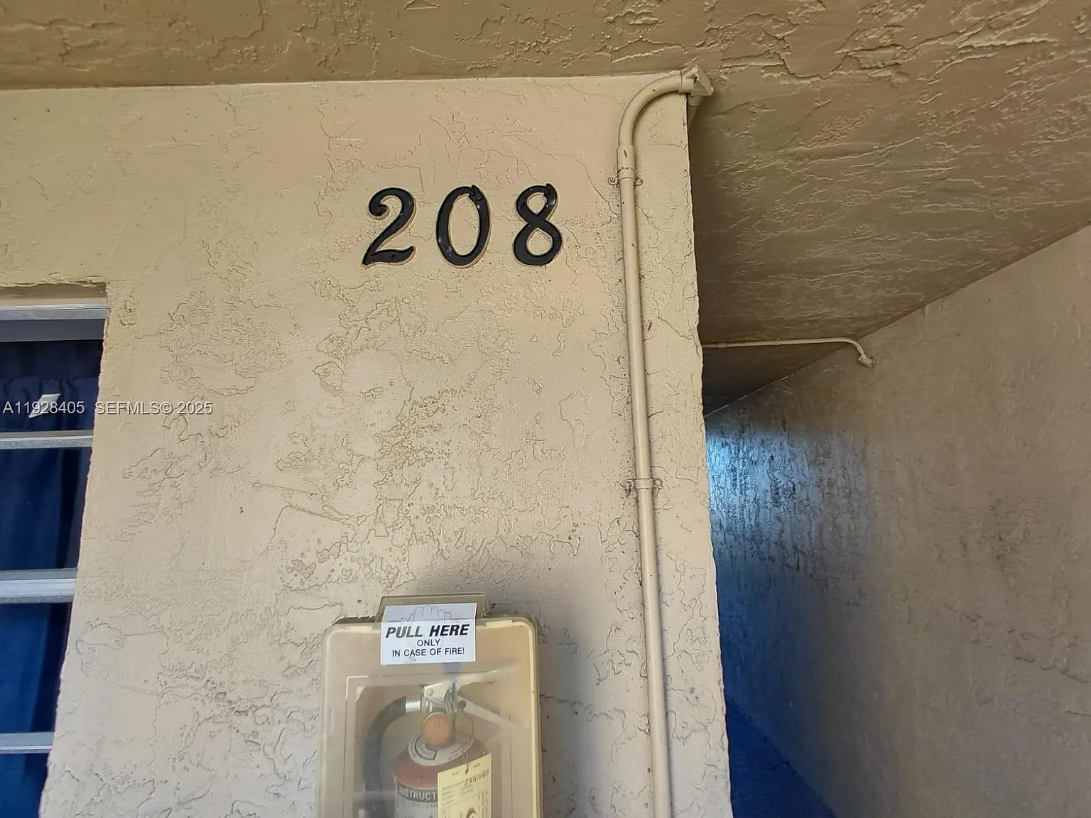 Palm Terrace Condo — Photo 3