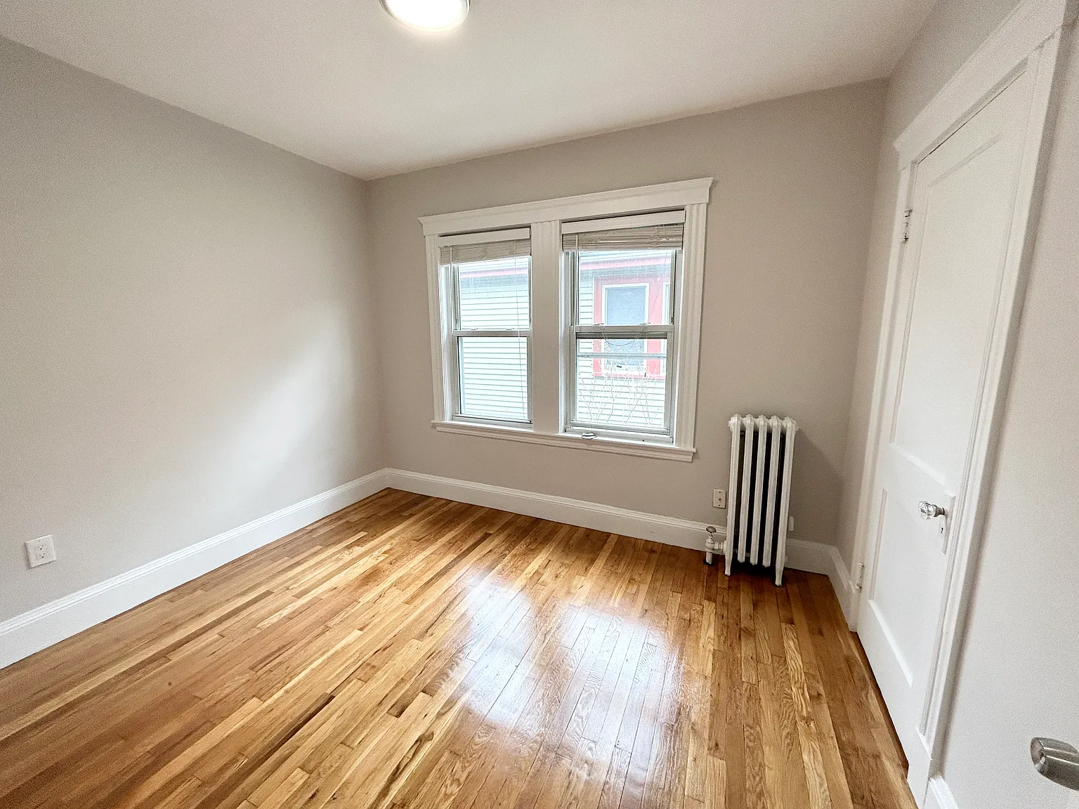 4 bed, 1500 sqft, $5,800 — Photo 4