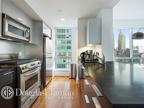 3rd image of 350 W 42nd St APT 22K