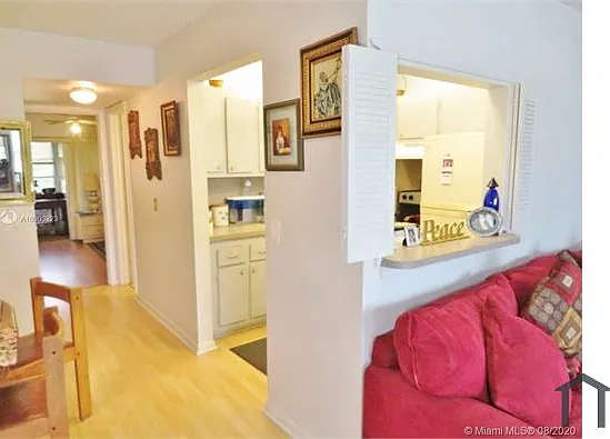 1 bed, 615 sqft, $1,400 — Photo 2