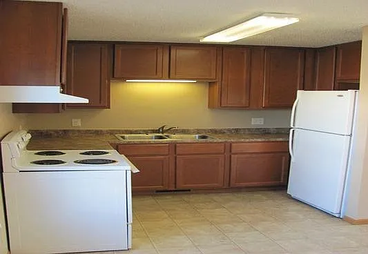 Grandview Apartments — Photo 4