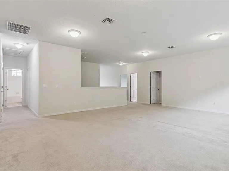 660 Fanning Dr — Photo 18