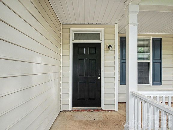 4th image of 7524 Grabill Dr