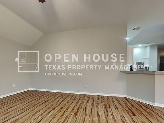 4th image of 7323 Red River Dr