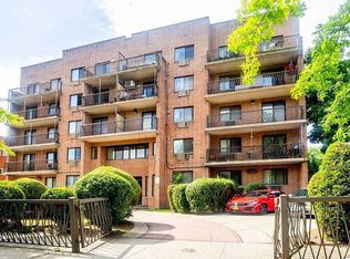 14745 Barclay Ave APT 1B, Flushing, NY 11355