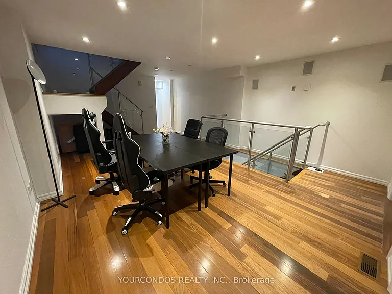 193 Brunswick Ave #UPPER A B — Photo 18