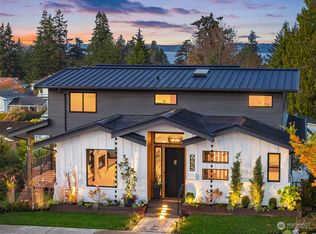 855 Dayton St, Edmonds, WA 98020