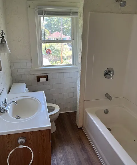 1818 California Ave — Photo 5