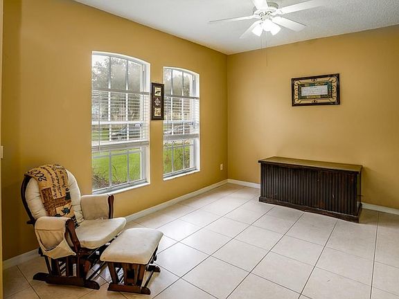 5th image of 14 Pleasent Hill Dr