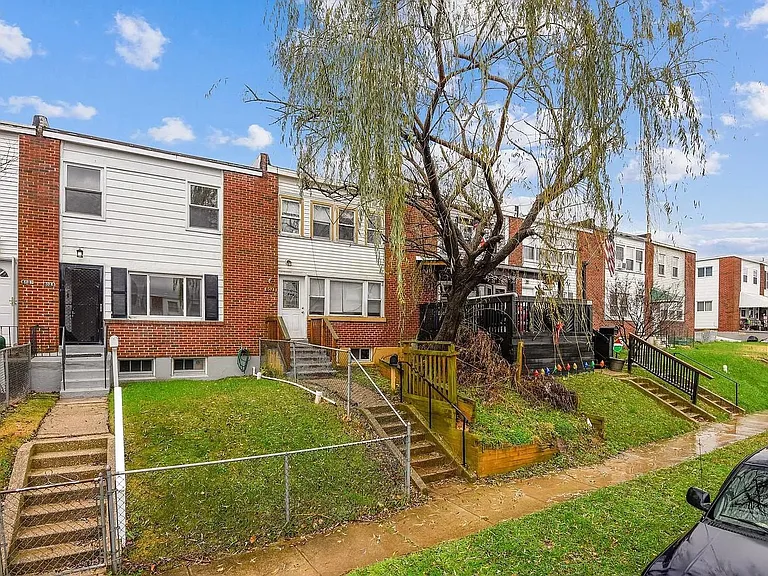 8025 Lansdale Rd — Photo 2
