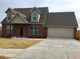 320 Sullivans Way, Centerton, AR 72719