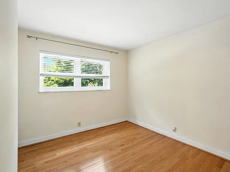 2270 Madison Rd #1B — Photo 20