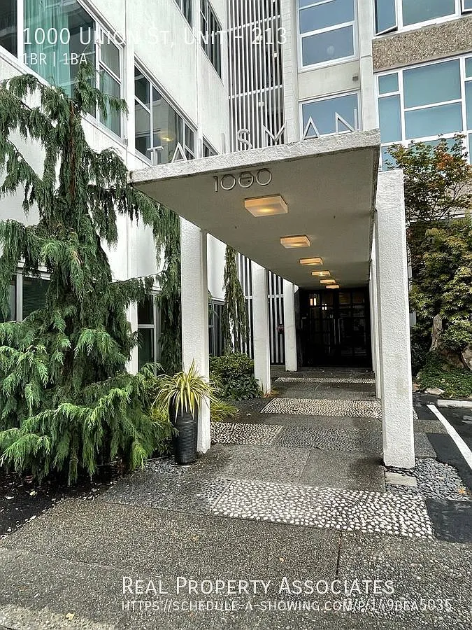 First Hill Condo — Photo 1