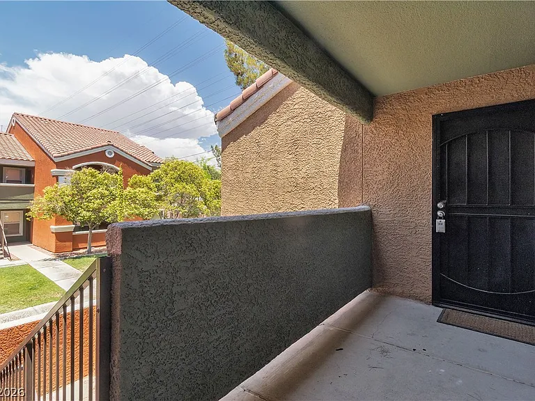 8101 W Flamingo Rd #2001 — Photo 4