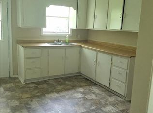 1112 Julius St, Victoria, TX 77901