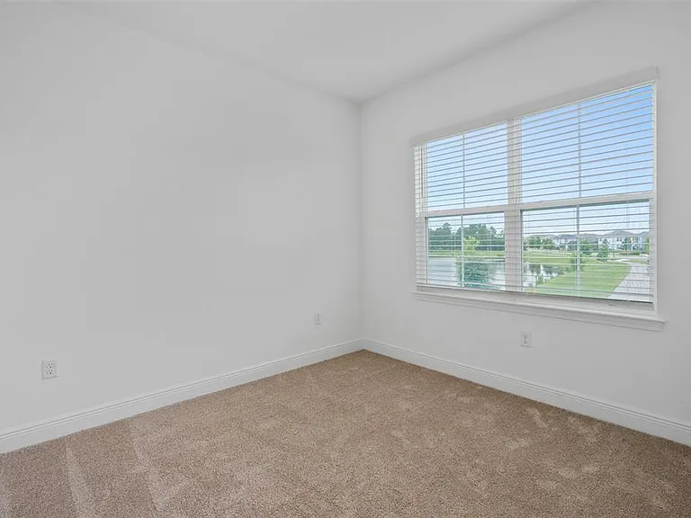 6573 Quest St — Photo 17