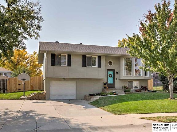 2nd image of 15111 Greene Ave