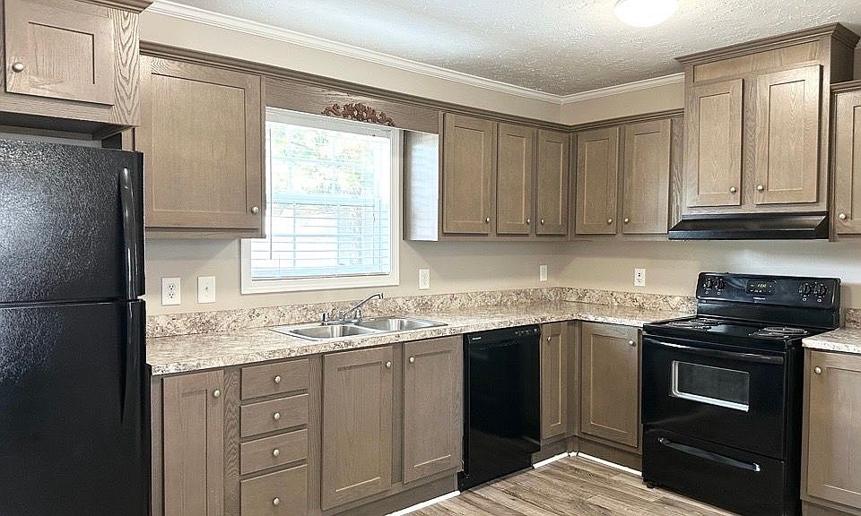 1st image of 733 Stone Hill Dr