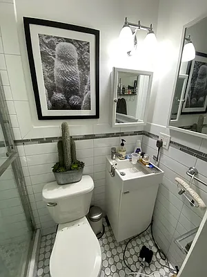 Rented by Performing Assets Corp | media 8