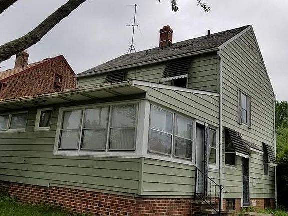 3rd image of 16816 Glendale Ave