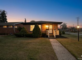 20500 Sunderland Rd, Detroit, MI 48219