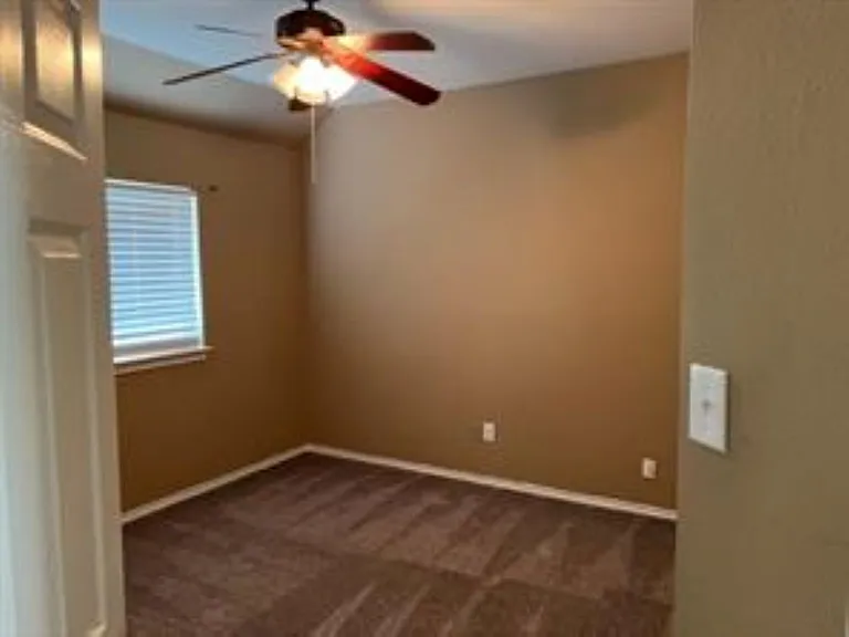 6400 Brownstone Dr — Photo 9