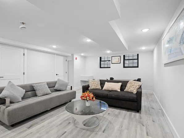 545 Palisade Avenue image 10 of 49