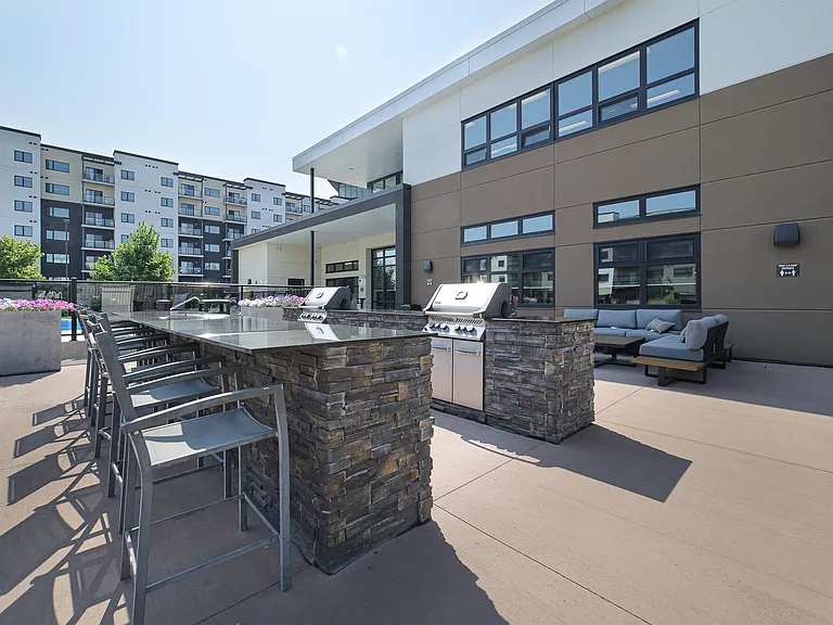 703 Sterling Lyon Pkwy — Photo 27