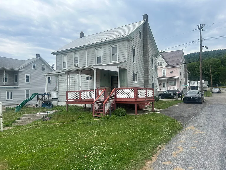 200 W Washington St — Photo 2