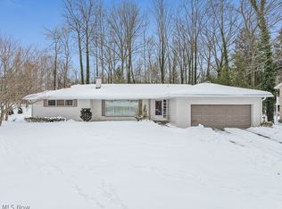 1310 Overlook Dr, Alliance, OH 44601