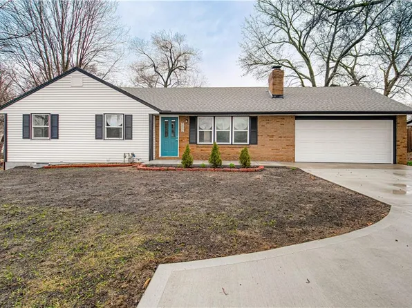 7332 Parallel Pkwy, Kansas City, KS 66112