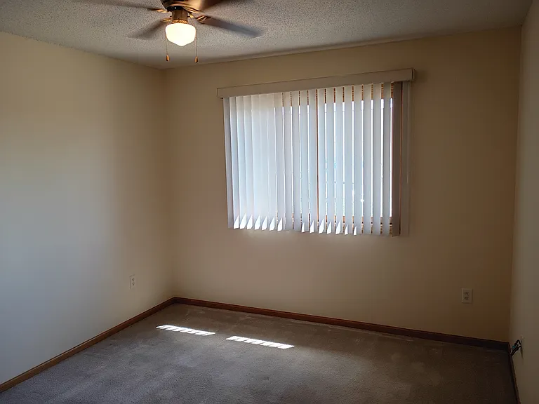 599 Cherry Ln #9 — Photo 16
