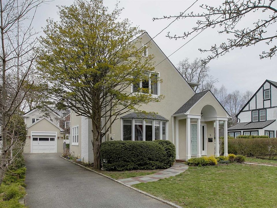 1st image of 5 Vista Way