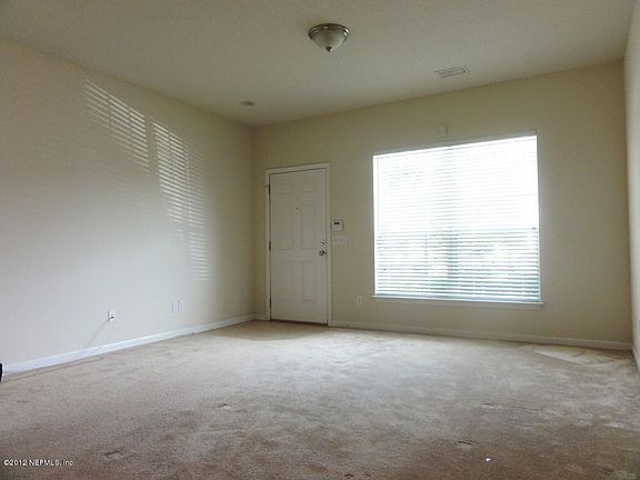 4th image of 3610 Summerlin Ln
