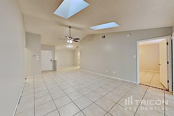 1st image of 1079 Abell Cir