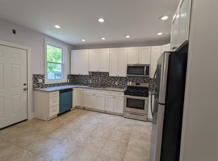 416 E Adams St APT 3, Sandusky, OH 44870