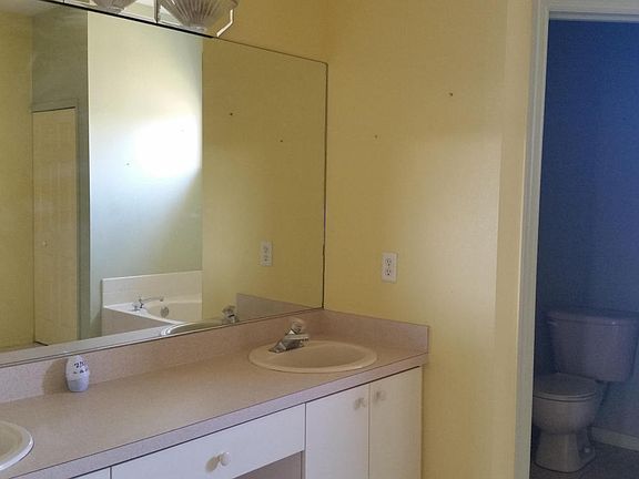 5th image of 2044 SE Dranson Cir